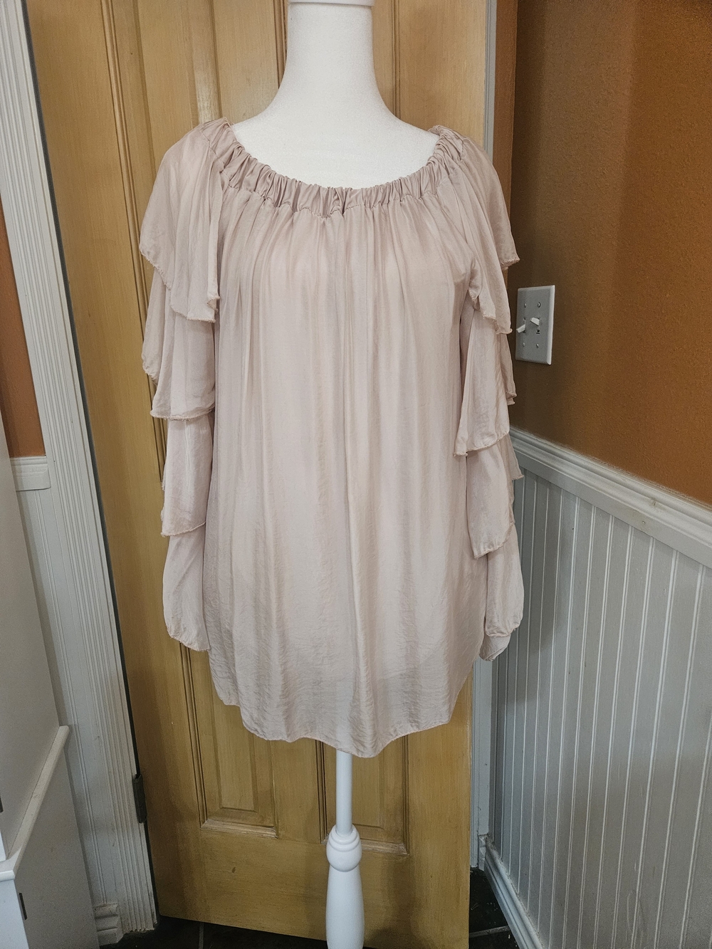 Belle France Women’s Blush Pink Ruffle Sleeve Peasant Top